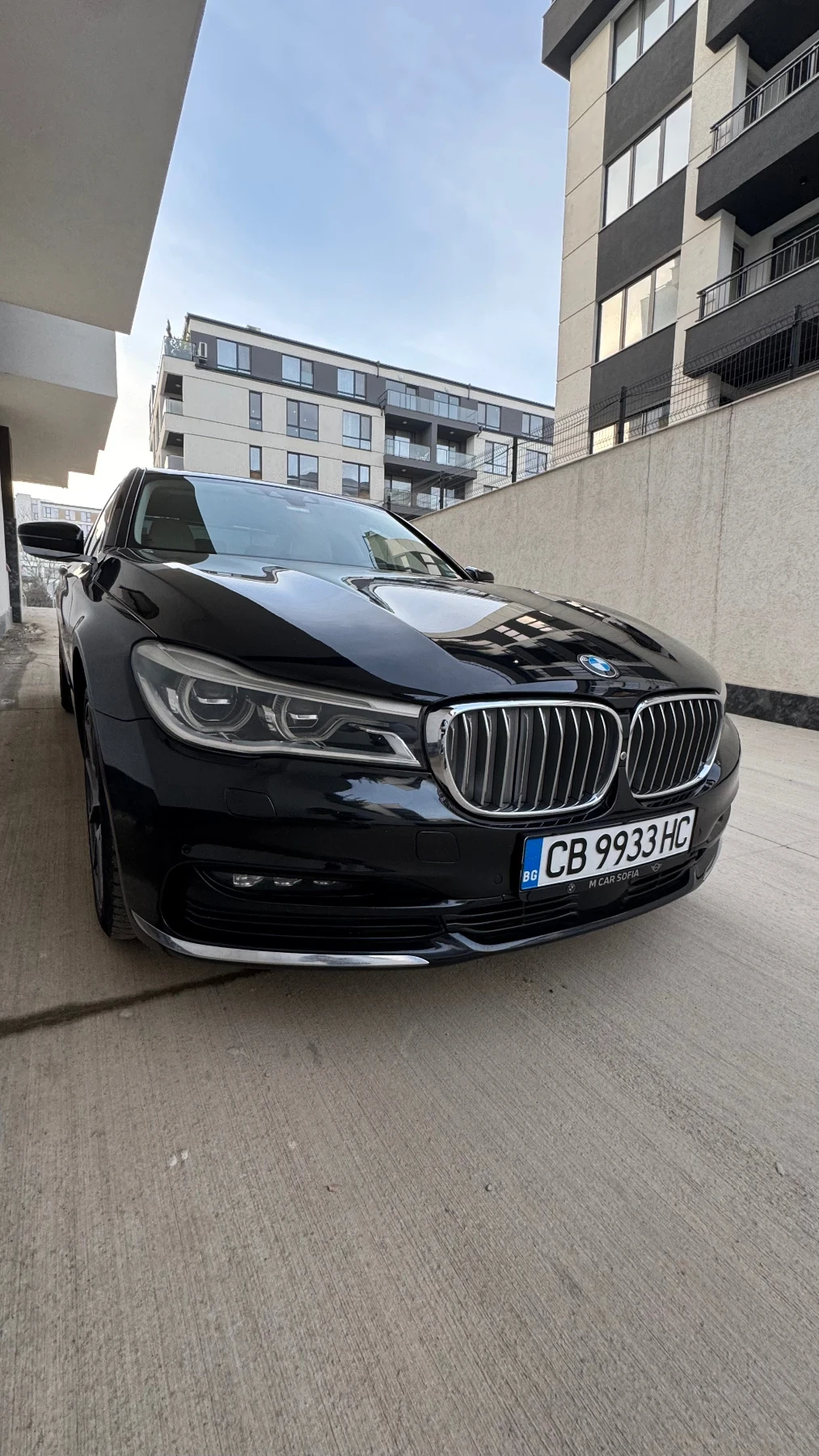 BMW 730 Всички екстри , ЛИЗИНГ, снимка 2 - Автомобили и джипове - 53504011