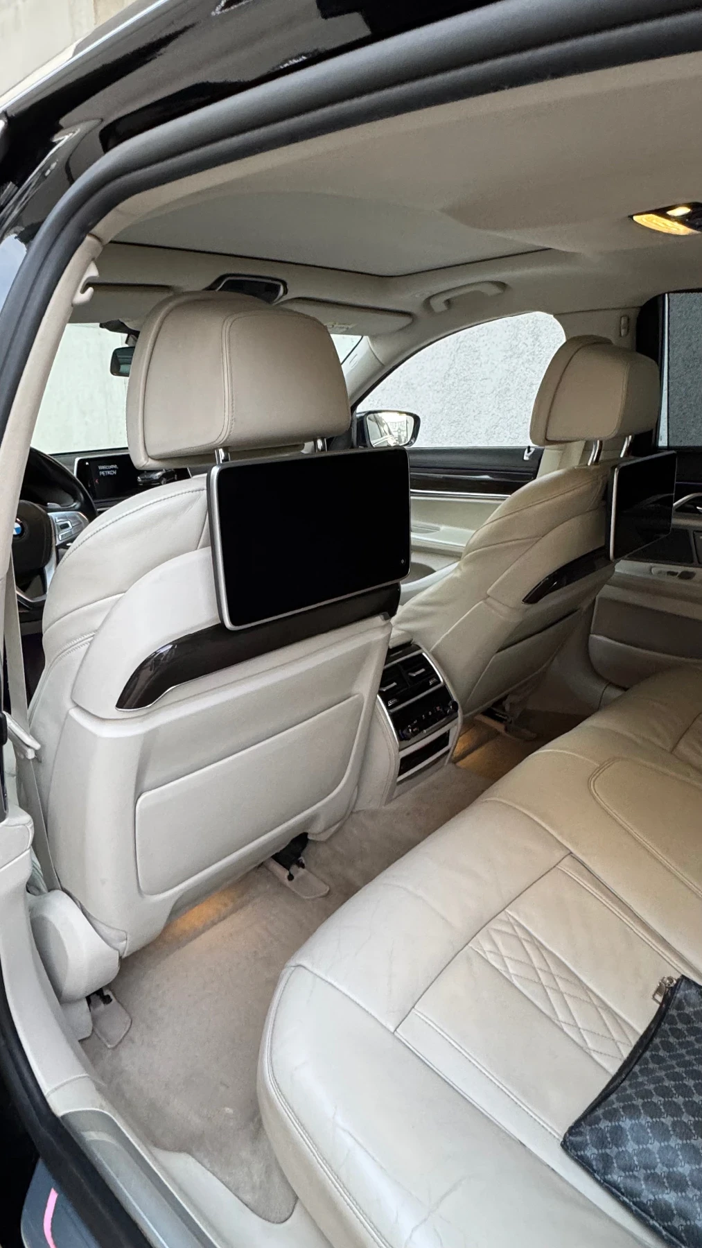 BMW 730 Всички екстри , ЛИЗИНГ, снимка 10 - Автомобили и джипове - 53504011