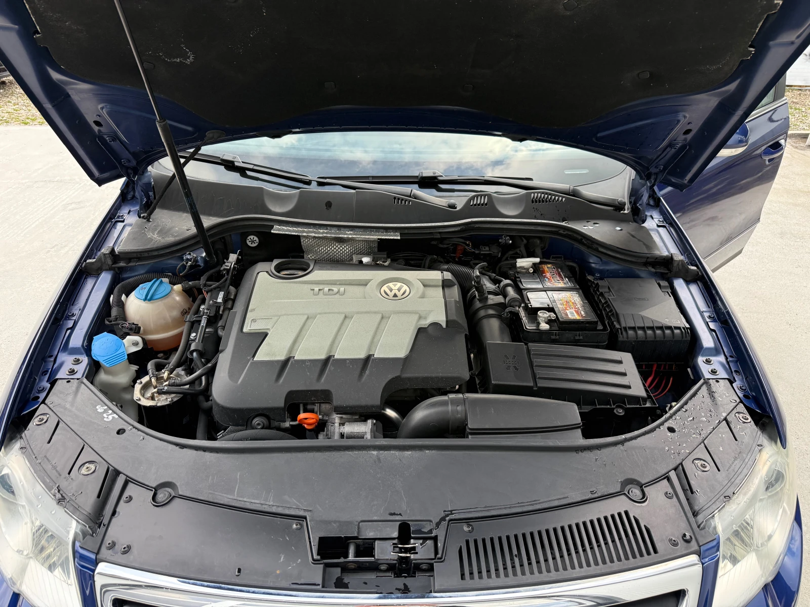 VW Passat 2.0tdi Bluemotion, снимка 16 - Автомобили и джипове - 53739728