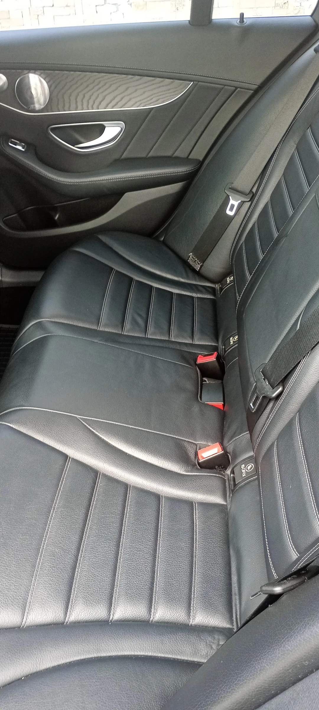 Mercedes-Benz C 300, снимка 12 - Автомобили и джипове - 53757348