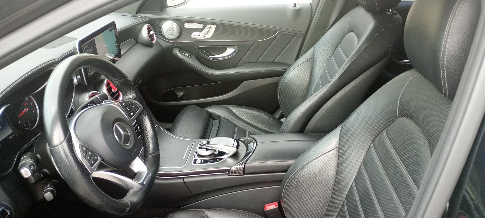 Mercedes-Benz C 300, снимка 13 - Автомобили и джипове - 53757348