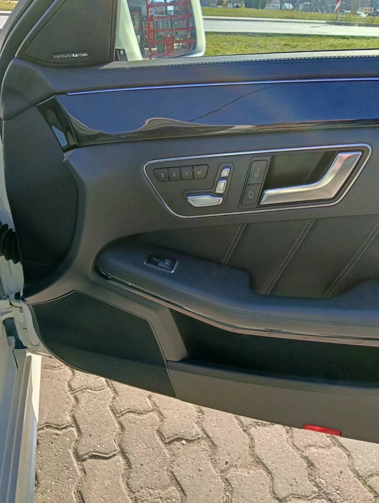 Mercedes-Benz E 55 V8 | Mobile.bg � ����������� 12