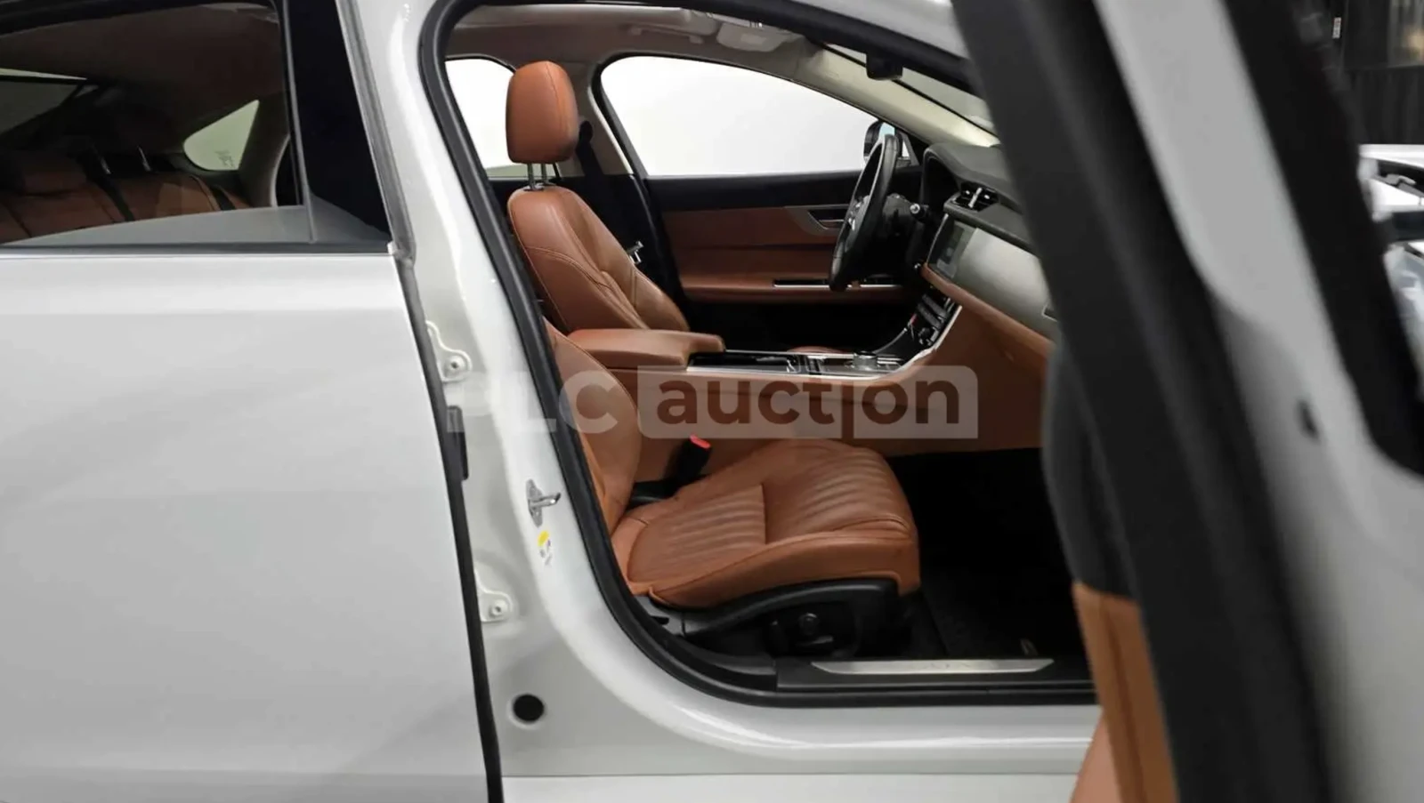 Jaguar Xf 25t* FULL* 77 000km!* , снимка 11 - Автомобили и джипове - 54067100