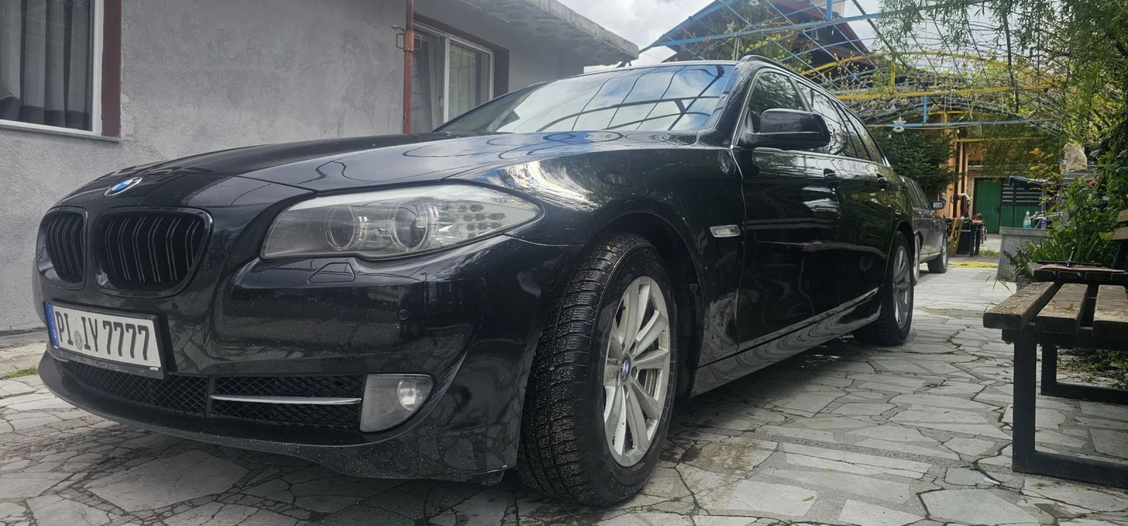 BMW 520 2.0d Автоматик Перфектена , снимка 11 - Автомобили и джипове - 54609240