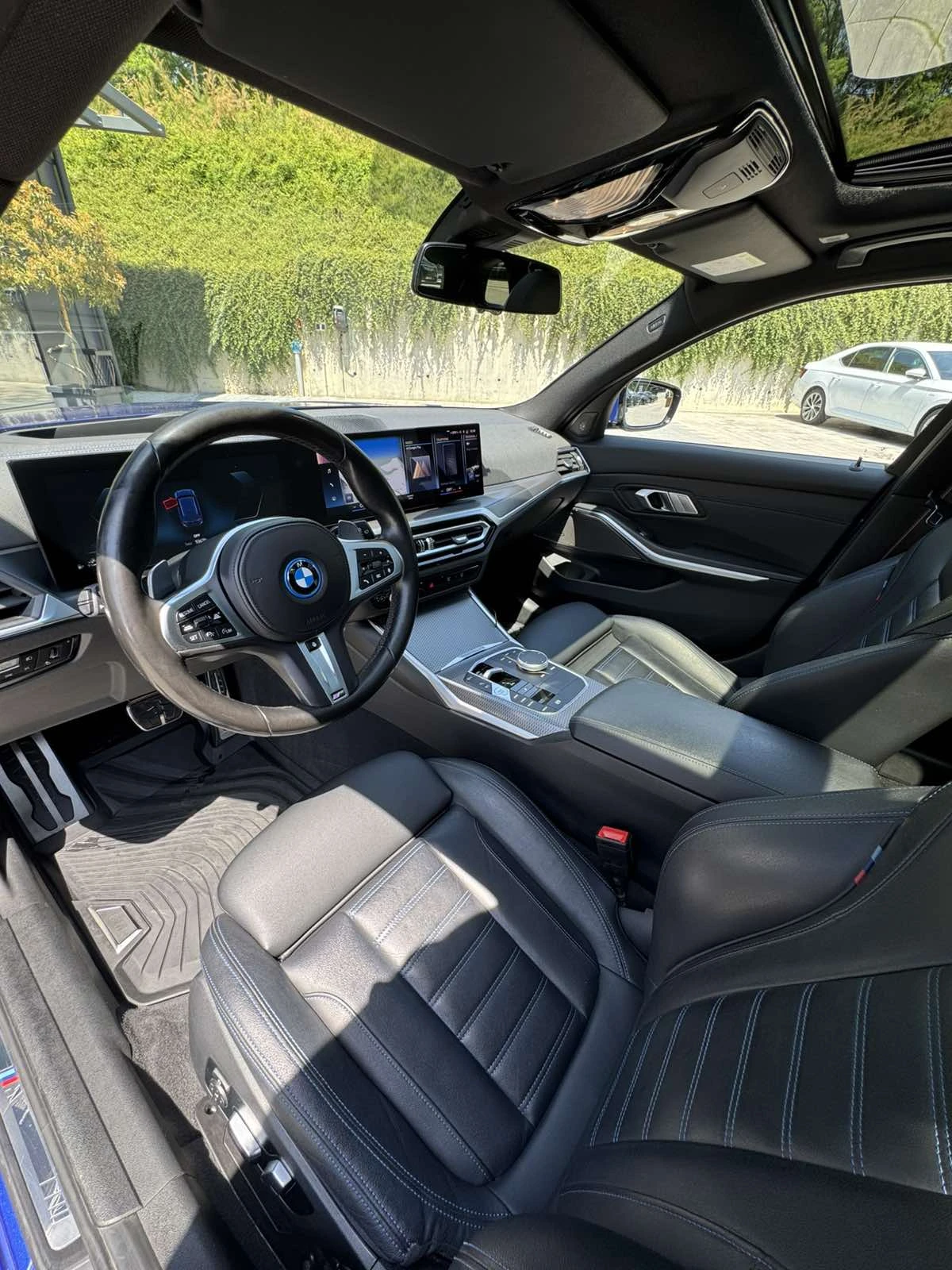 BMW 330 E XDRIVE, снимка 10 - Автомобили и джипове - 54710384