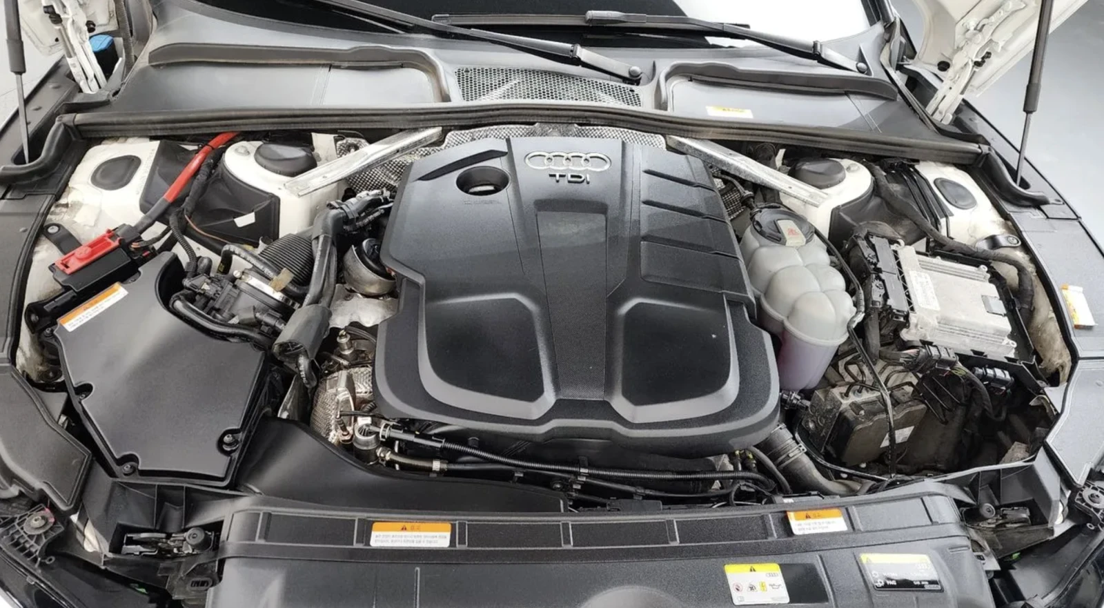 Audi A5 40 TDI QUATTRO / S LINE / ОБДУХВАНЕ / ШИБИДАХ, снимка 5 - Автомобили и джипове - 54711718