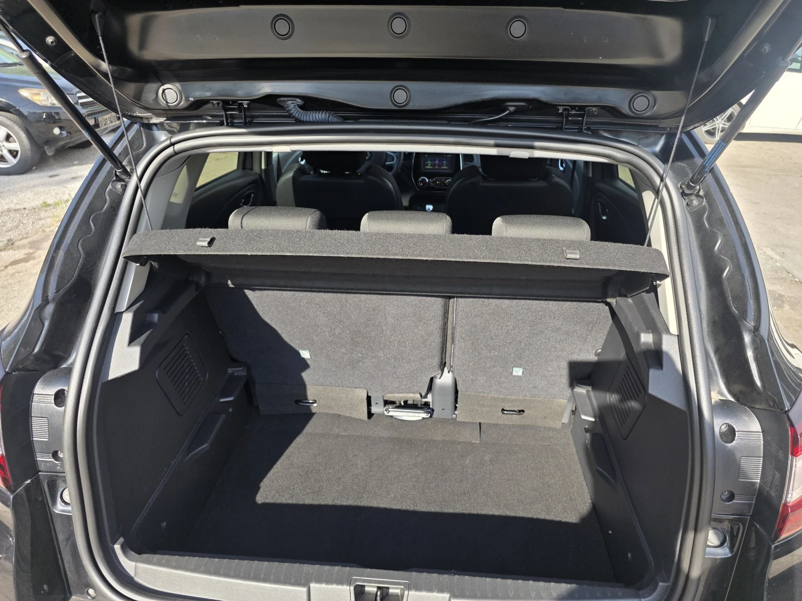 Renault Captur TCe 90 , снимка 6 - Автомобили и джипове - 54746601