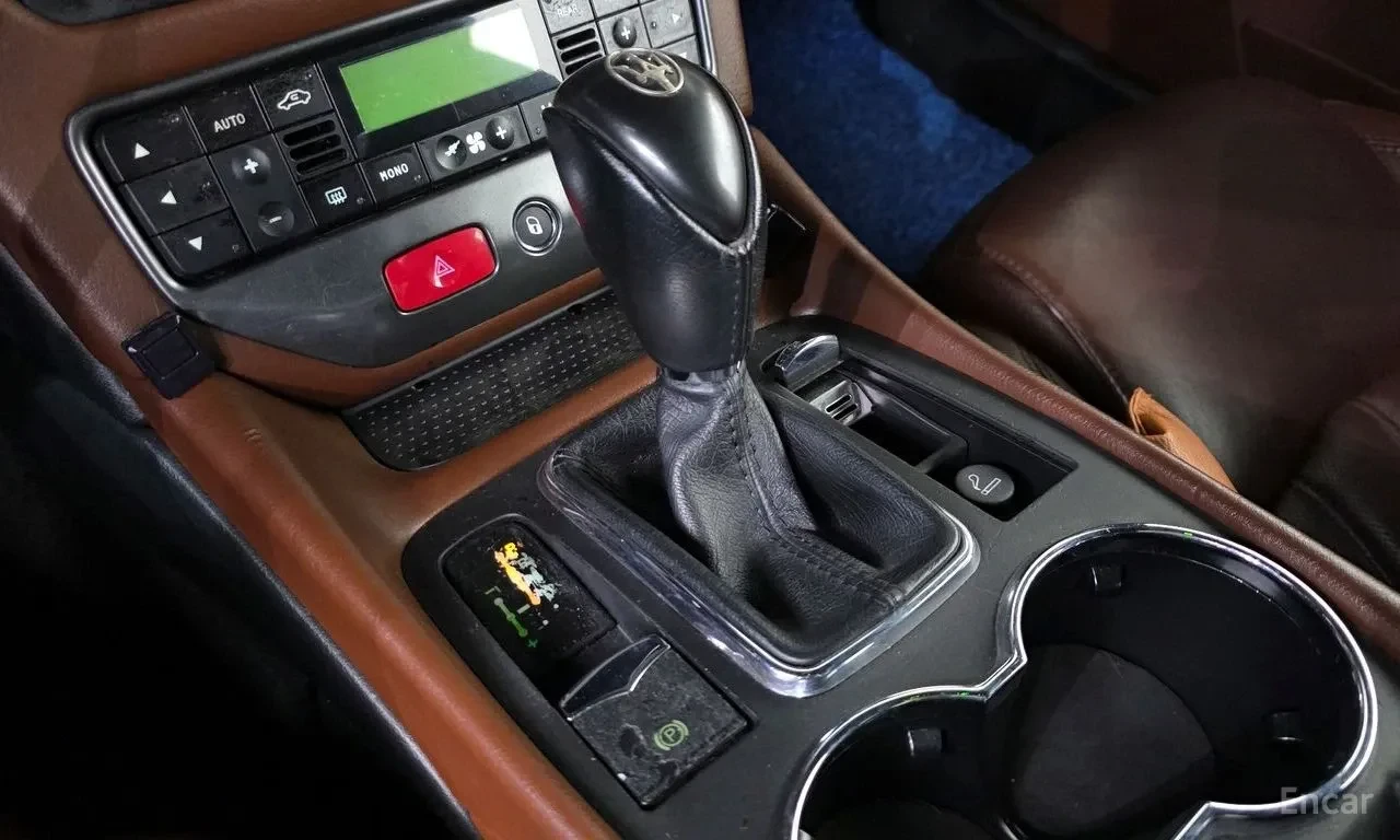 Maserati GranTurismo * * S* * 4.7* * ПОДГРЕВ* КАМЕРИ* , снимка 14 - Автомобили и джипове - 54950953