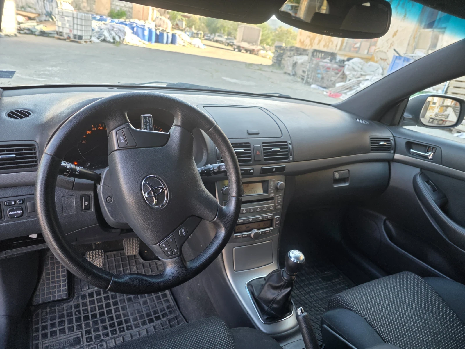 Toyota Avensis 2.2 150hp facelift, снимка 7 - Автомобили и джипове - 55449261
