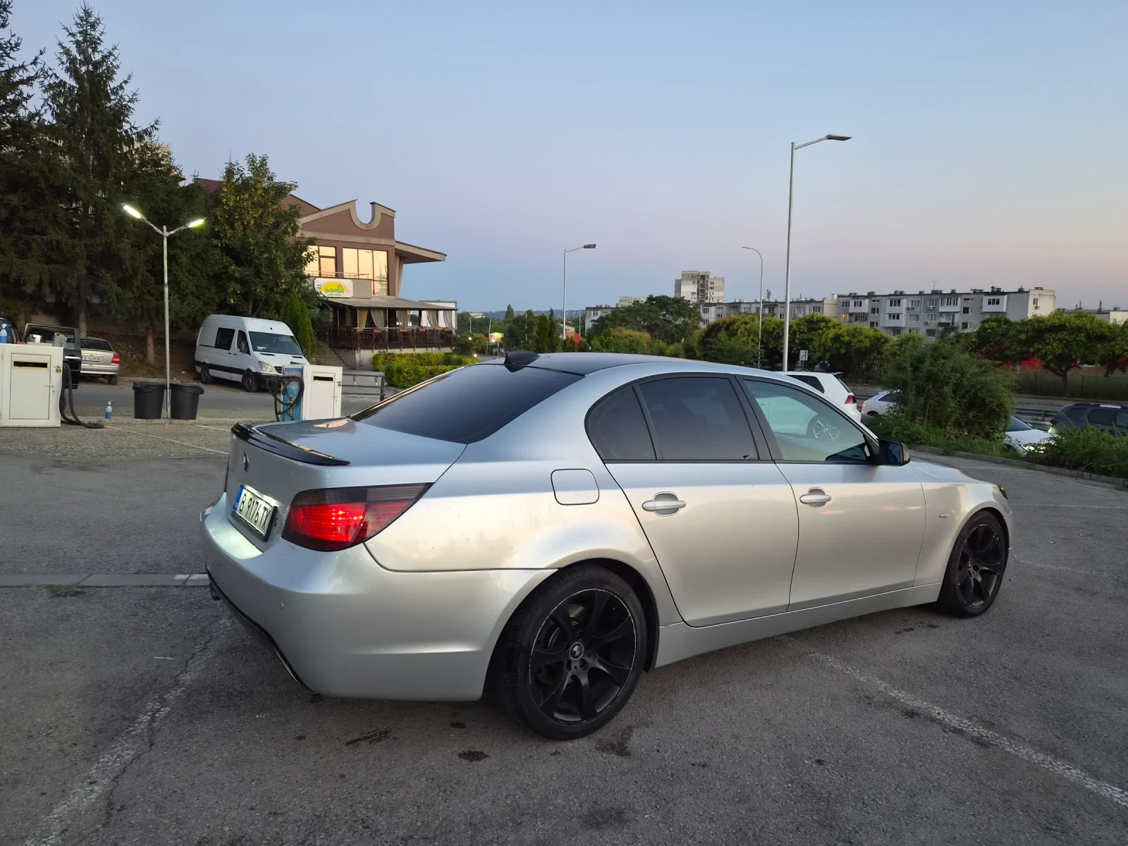 BMW 525, снимка 4 - Автомобили и джипове - 55752184