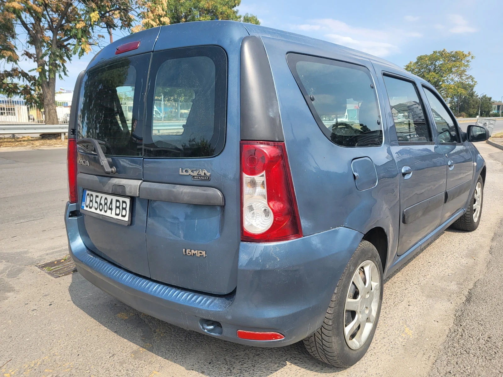 Dacia Logan 1.4, 6+ 1, клима, газ , снимка 5 - Автомобили и джипове - 56014149