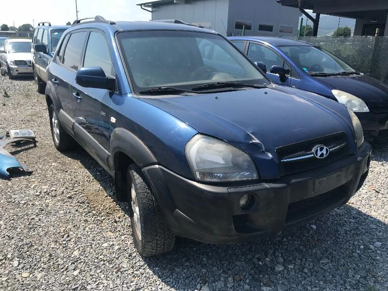 Hyundai Tucson 2.0  3 БРОЯ, снимка 1 - Автомобили и джипове - 38359935