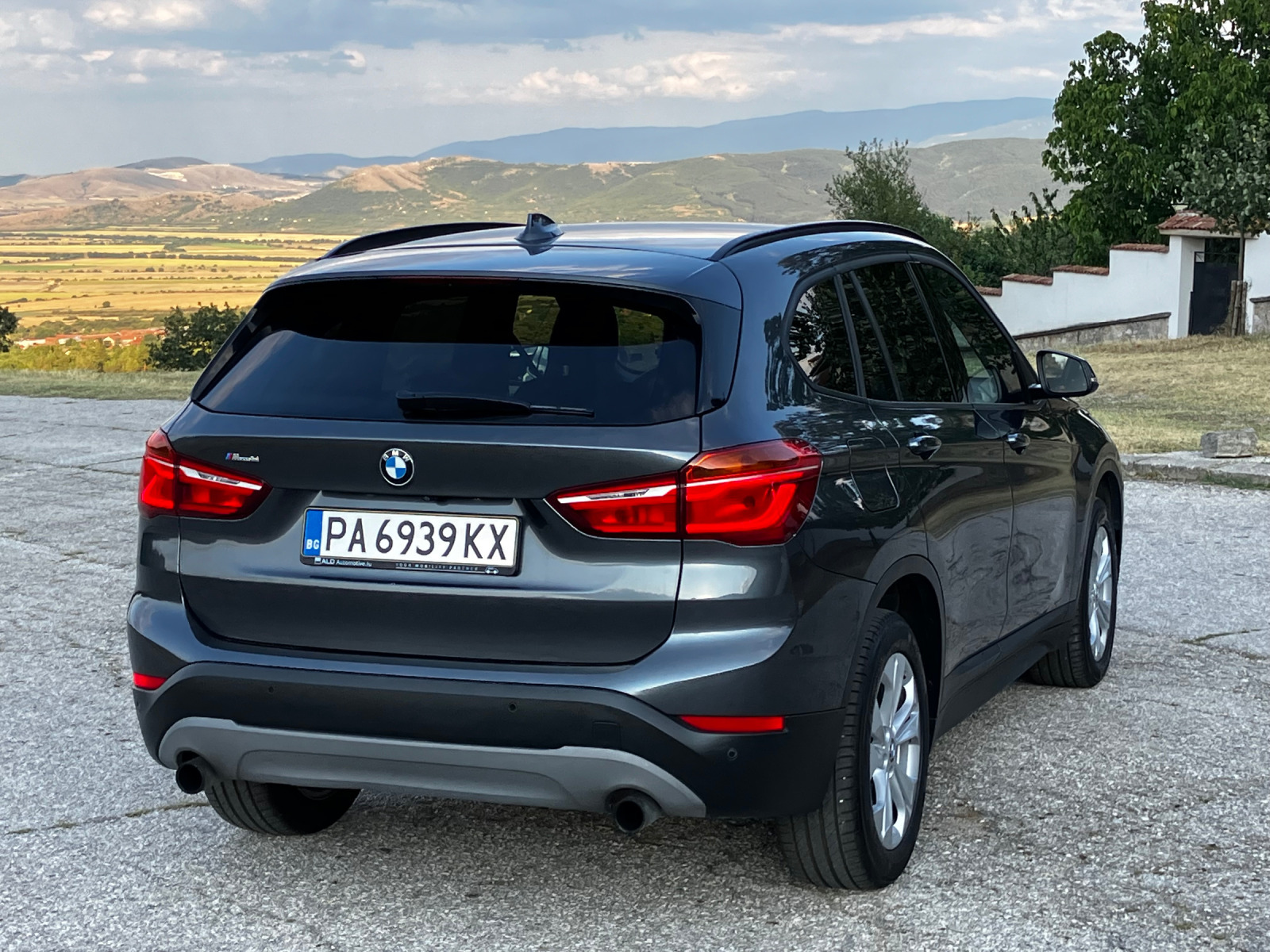 BMW X1 Xdrive 25d - изображение 8