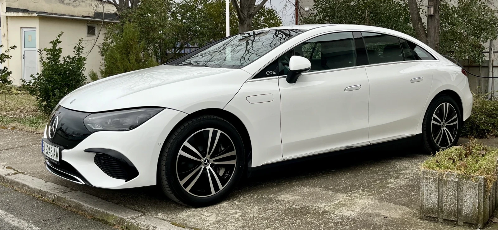 Mercedes-Benz EQE 300 | Mobile.bg — изображение 1