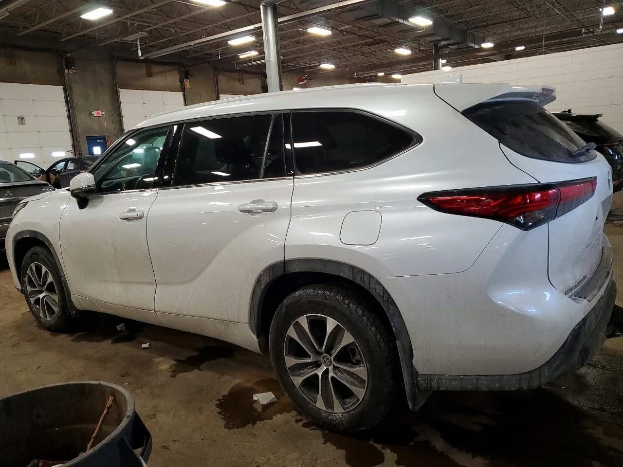 Toyota Highlander  - изображение 2