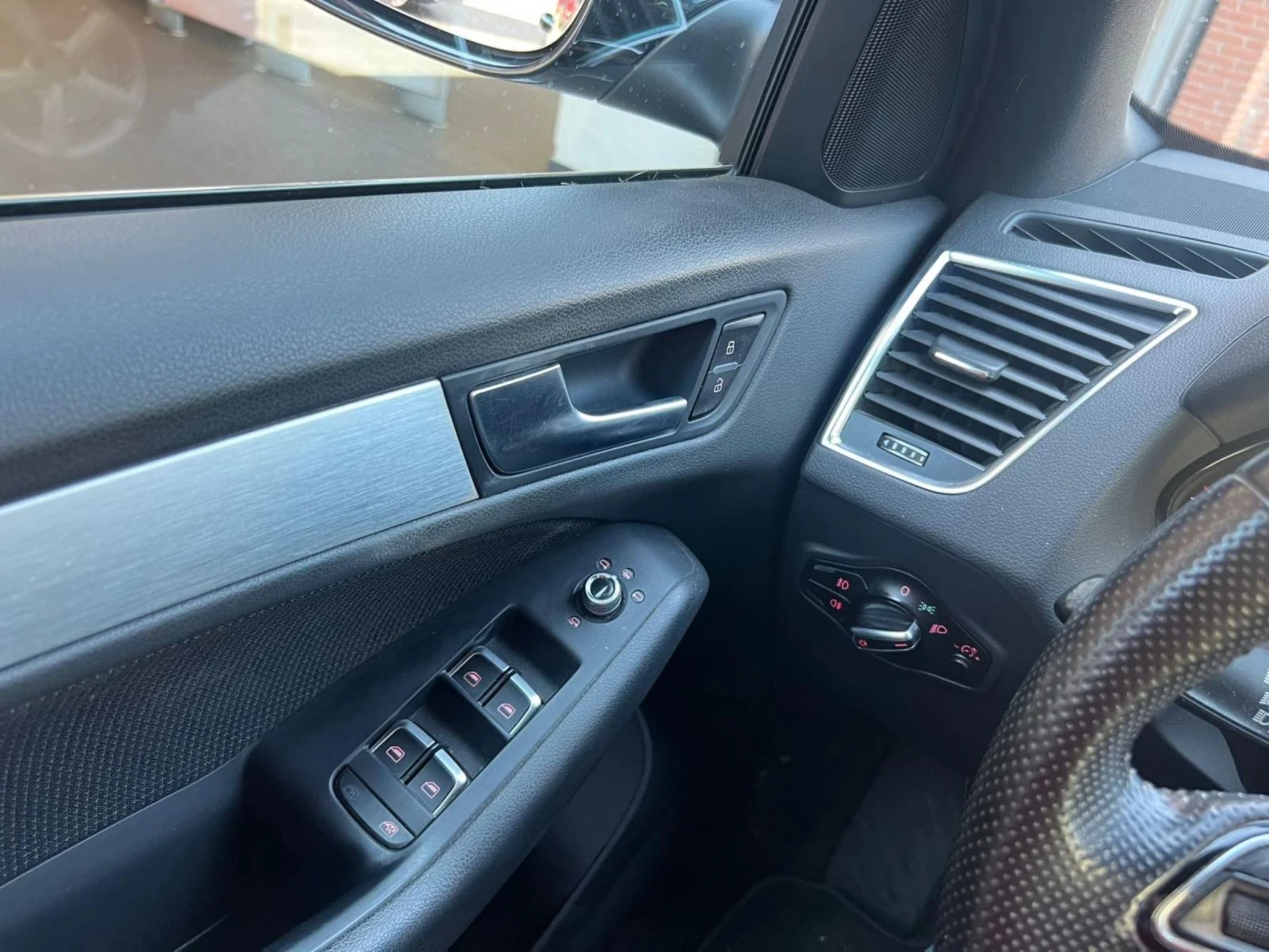 Audi Q5 3.0tdi , снимка 9 - Автомобили и джипове - 53806634