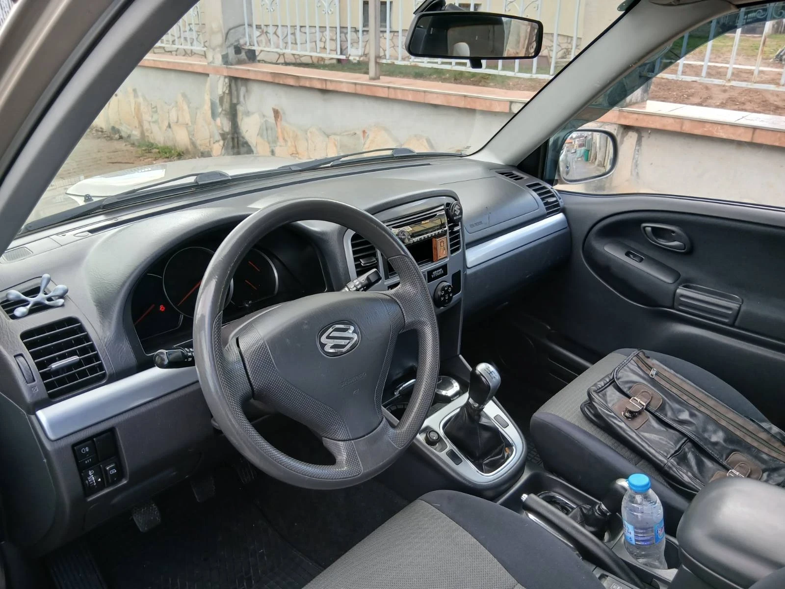 Suzuki Grand vitara 2.0HDI klima, снимка 8 - Автомобили и джипове - 54219023