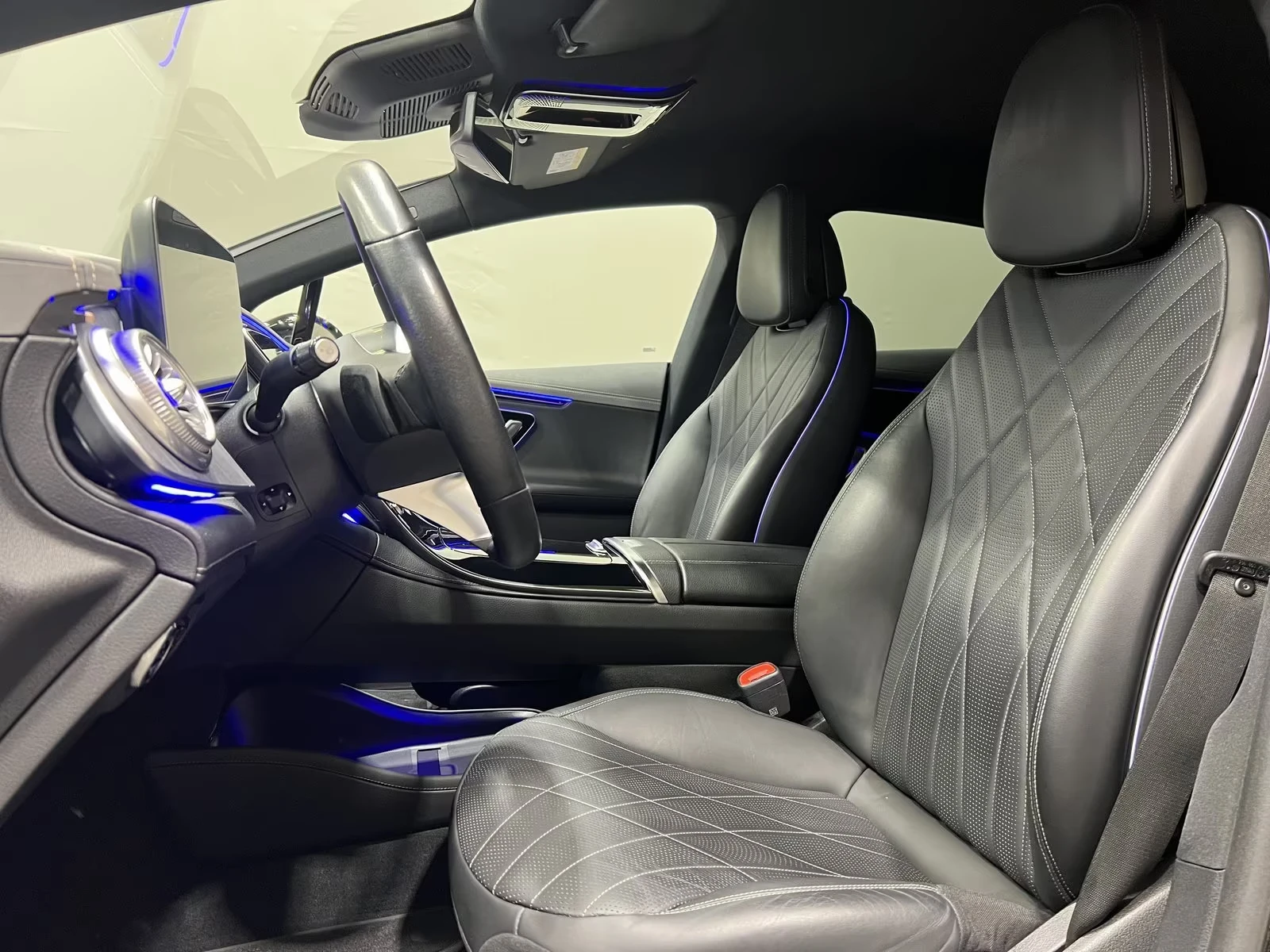 Mercedes-Benz EQE 350+ /AMG/306HP/NIGHT/PREMIUM/360/СЕРТИФ. БАТ/264h, снимка 8 - Автомобили и джипове - 54997348