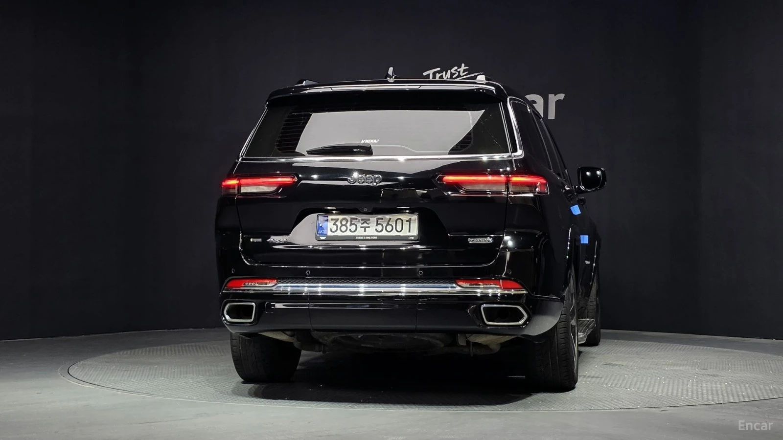 Jeep Cherokee Overland* 3.6* DISTRONIC* ПОДГРЕВ* ОБДУХВАНЕ* 360*, снимка 4 - Автомобили и джипове - 55561485