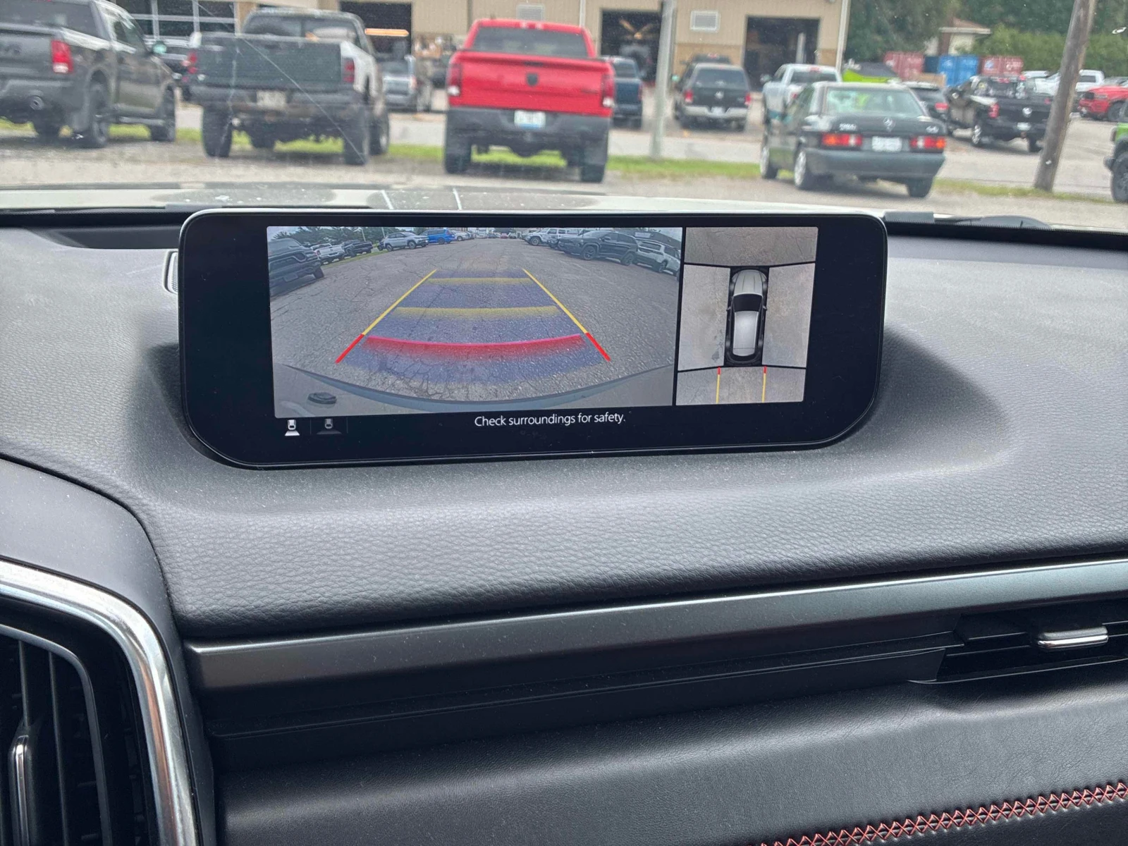 Mazda CX-50 HUD| 360| PANO| ПАМЕТ| ОБДУХ| , снимка 16 - Автомобили и джипове - 55846109