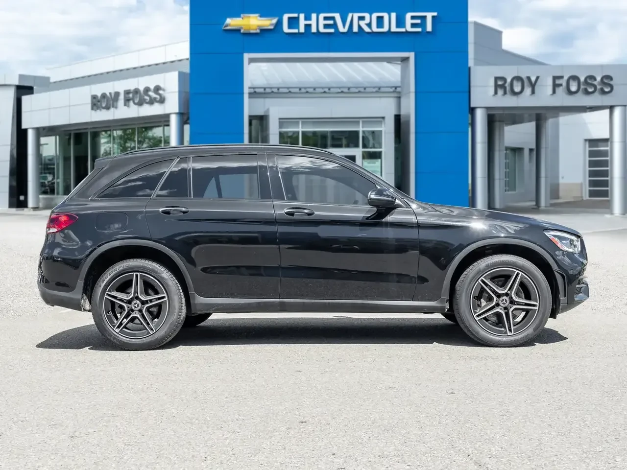 Mercedes-Benz GLC 300 AMG LINE* FACE* ПАНО* ОТ ПРЕДСТАВИТЕЛСТВО, снимка 3 - Автомобили и джипове - 55960194