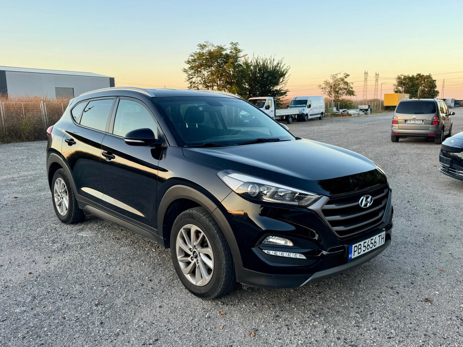 Hyundai Tucson 1.7CRDI , снимка 3 - Автомобили и джипове - 56132724