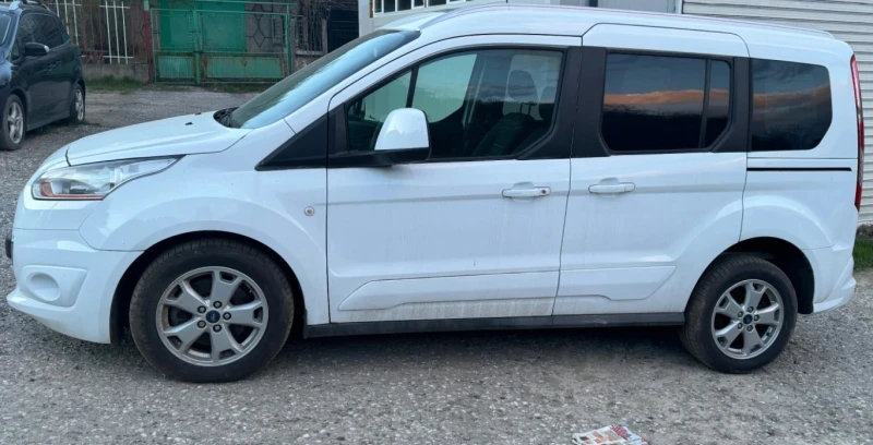 Ford Tourneo Connect , снимка 3 - Бусове и автобуси - 50485567