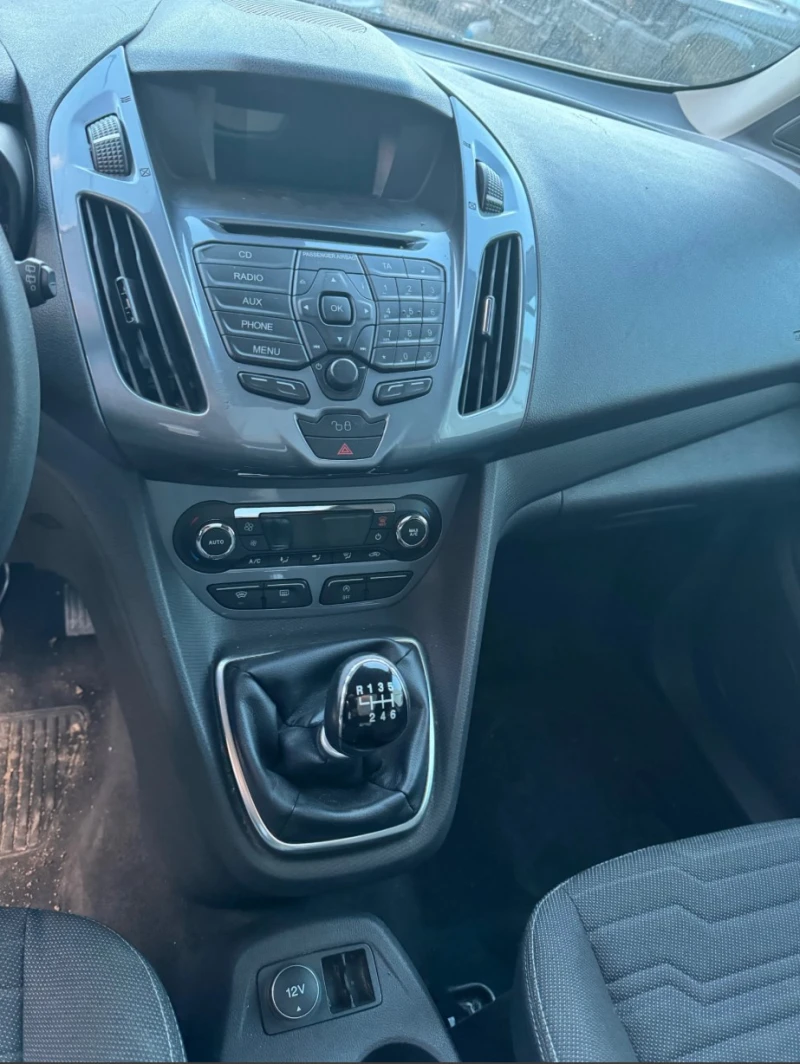 Ford Tourneo Connect , снимка 5 - Бусове и автобуси - 50485567