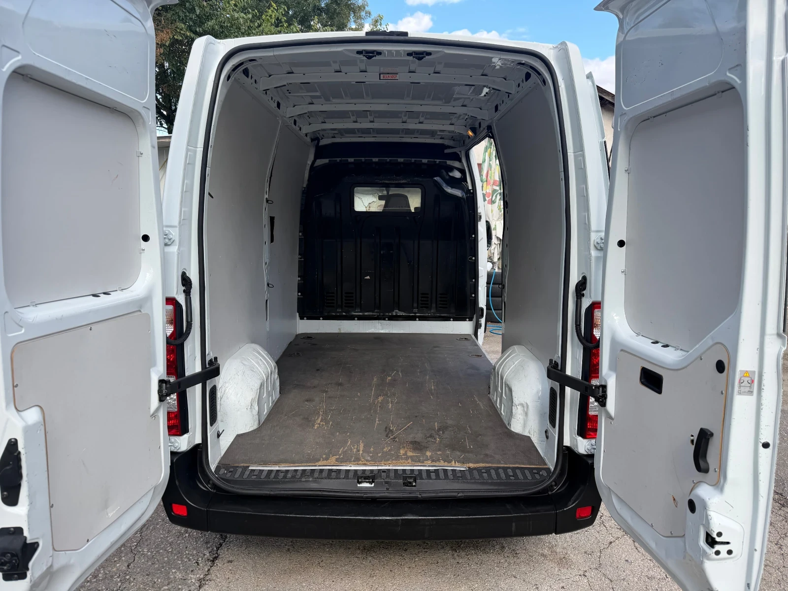 Renault Master 2.3DCI* L2H2, снимка 10 - Бусове и автобуси - 56220419