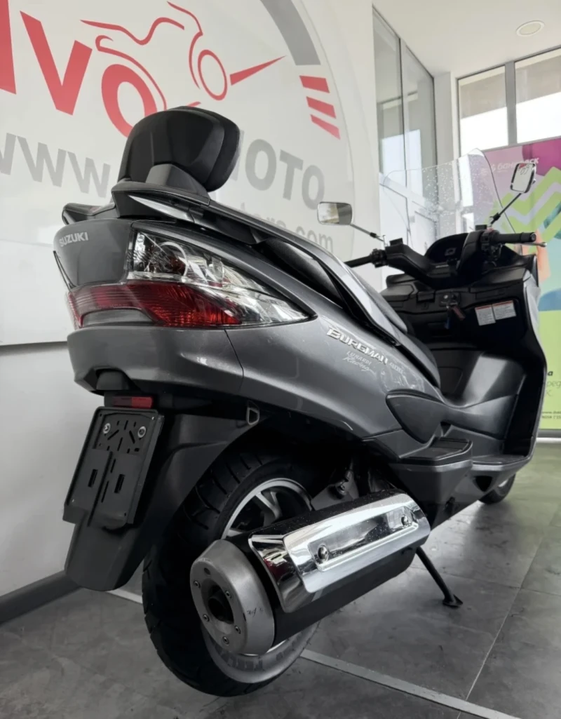 Suzuki Burgman с нов акумулатор - 2 налични, снимка 10 - Мотоциклети и мототехника - 51450767