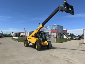 Телескопичен товарач JCB 525-60, снимка 5