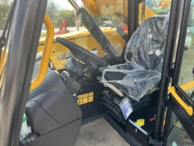 Телескопичен товарач JCB 525-60, снимка 7