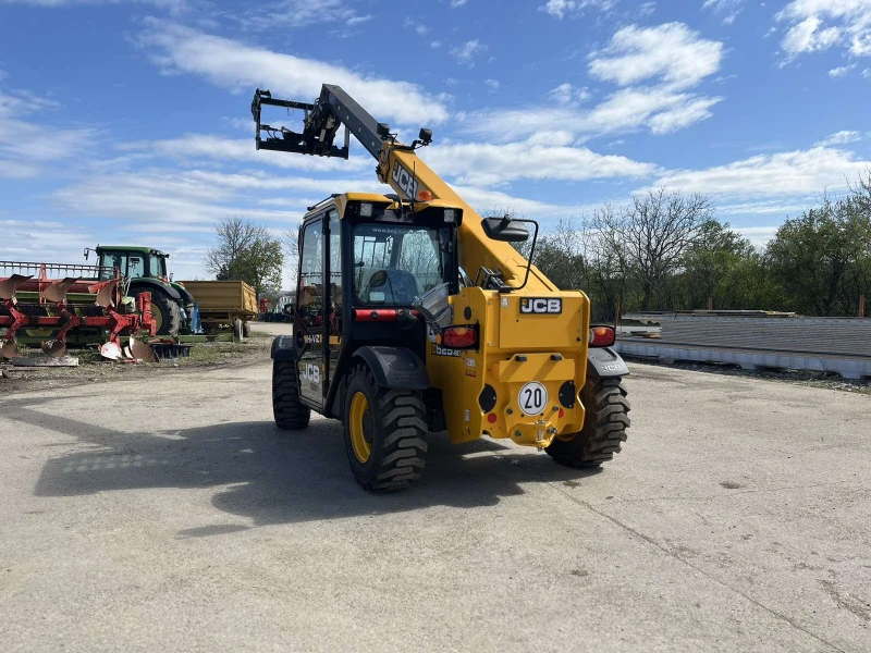 Телескопичен товарач JCB 525-60, снимка 3 - Селскостопанска техника - 49857686