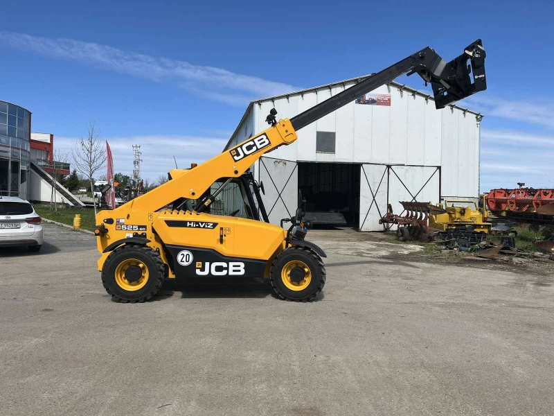 Телескопичен товарач JCB 525-60