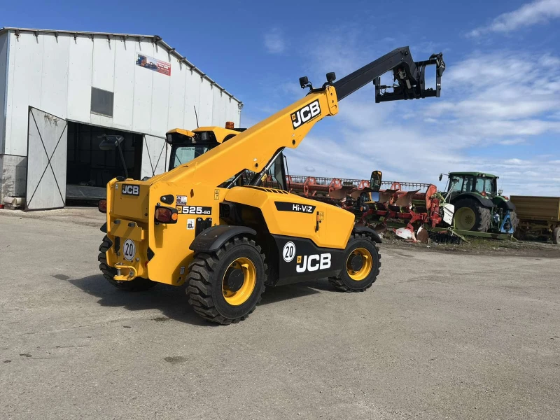 Телескопичен товарач JCB 525-60, снимка 4 - Селскостопанска техника - 49857686