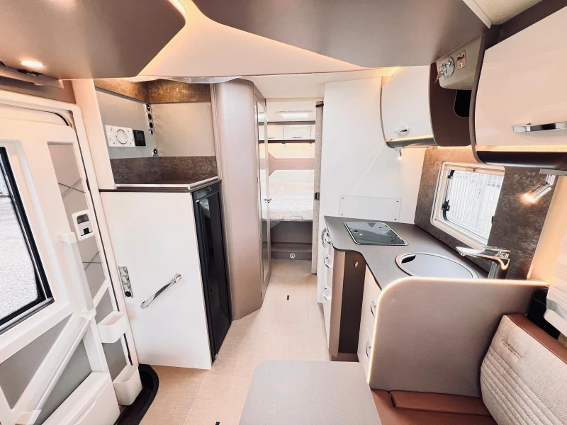 Кемпер Burstner Lyseo TD Harmony Line IT 736 Santina, снимка 12 - Каравани и кемпери - 49720712