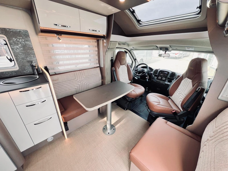 Кемпер Burstner Lyseo TD Harmony Line IT 736 Santina, снимка 8 - Каравани и кемпери - 49720712