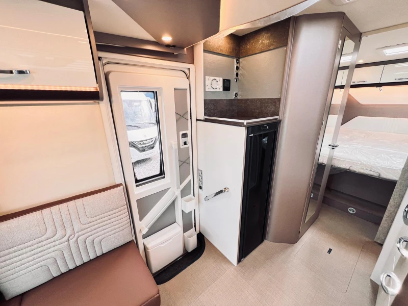 Кемпер Burstner Lyseo TD Harmony Line IT 736 Santina, снимка 11 - Каравани и кемпери - 49720712