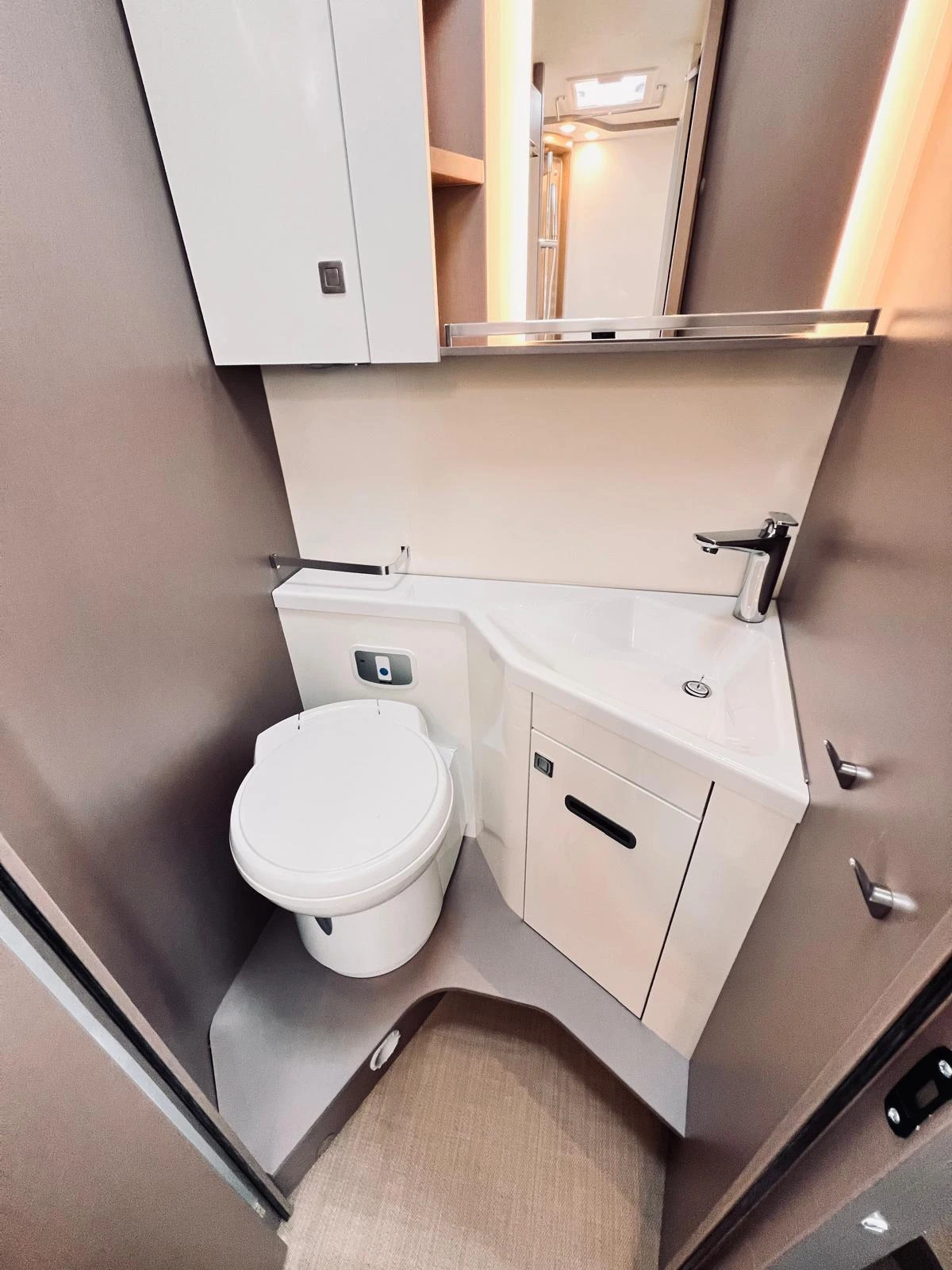 ������ Burstner Lyseo TD Harmony Line IT 736 Santina | Mobile.bg � ����������� 15