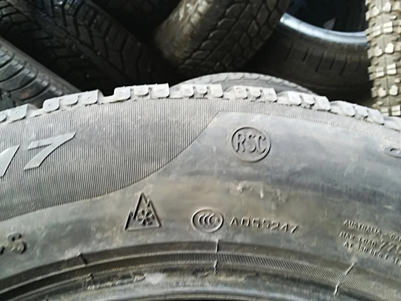 Гуми Зимни 225/60R17, снимка 8 - Гуми и джанти - 23688931