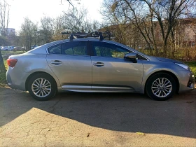 Toyota Avensis VVTi Executive, снимка 8