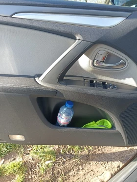 Toyota Avensis VVTi Executive, снимка 10