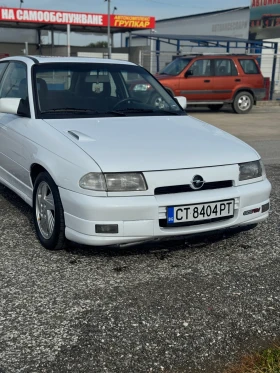 Opel Astra, снимка 1