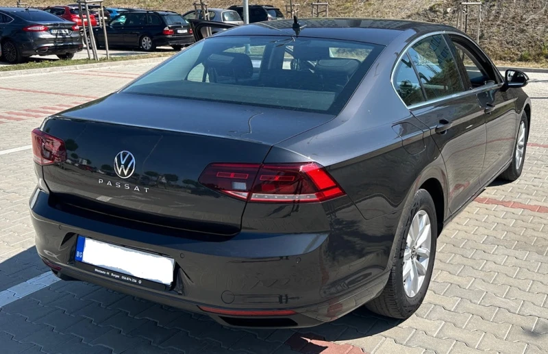 VW Passat ПРОДАДЕНА, снимка 5 - Автомобили и джипове - 47208953