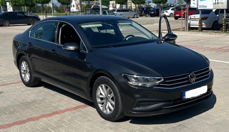 VW Passat ПРОДАДЕНА, снимка 2 - Автомобили и джипове - 47208953