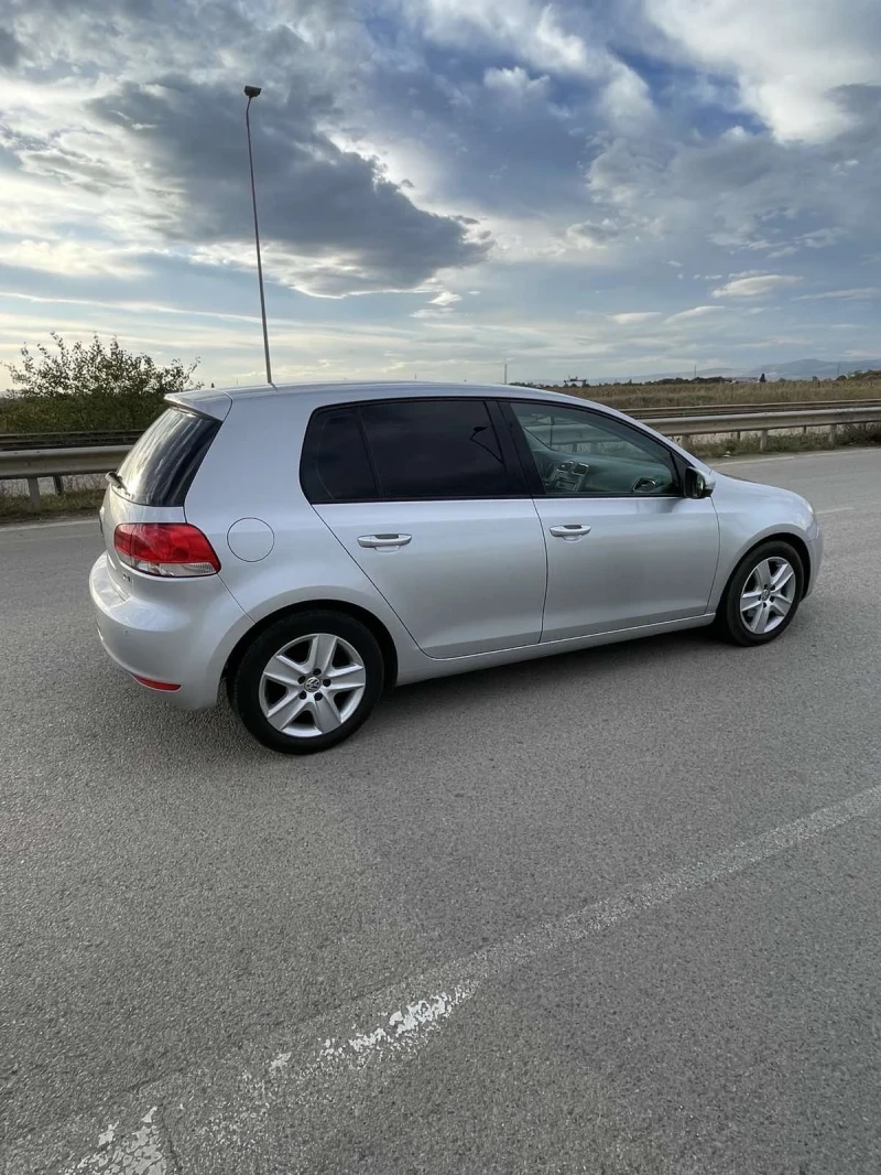 VW Golf 2.0 TDI, снимка 4 - Автомобили и джипове - 47452344