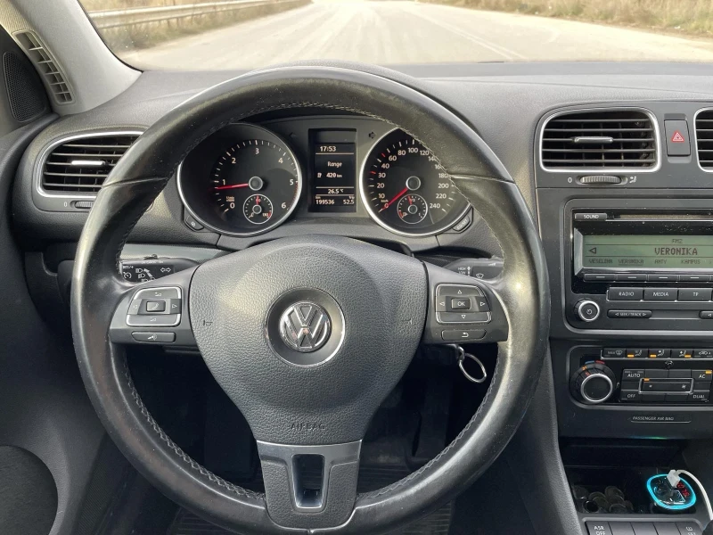 VW Golf 2.0 TDI, снимка 7 - Автомобили и джипове - 47452344