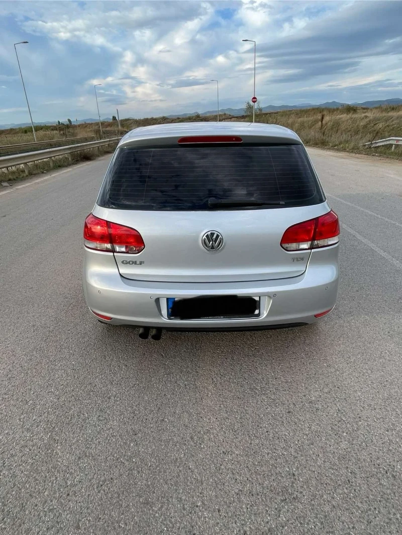 VW Golf 2.0 TDI, снимка 6 - Автомобили и джипове - 47452344