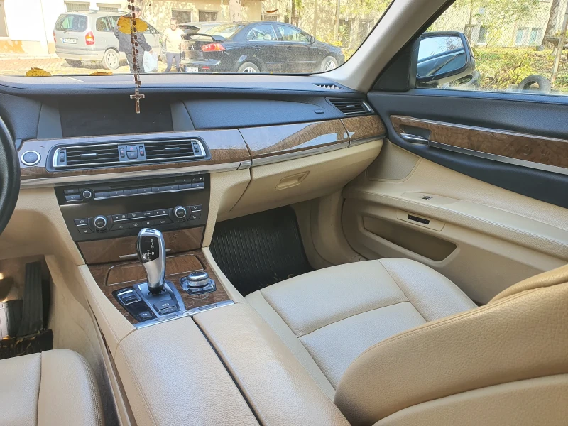 BMW 730 730d, снимка 8 - Автомобили и джипове - 48921904