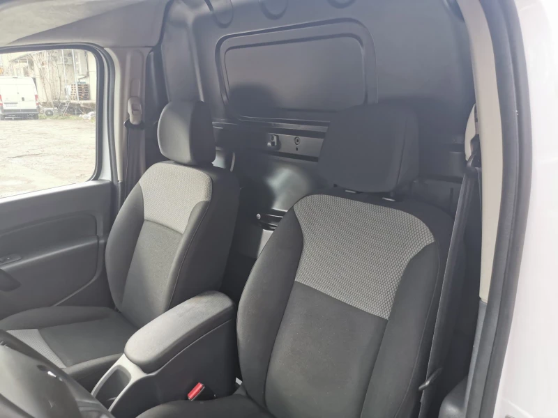 Renault Kangoo 1.5dCi, GPS, снимка 16 - Автомобили и джипове - 52081422